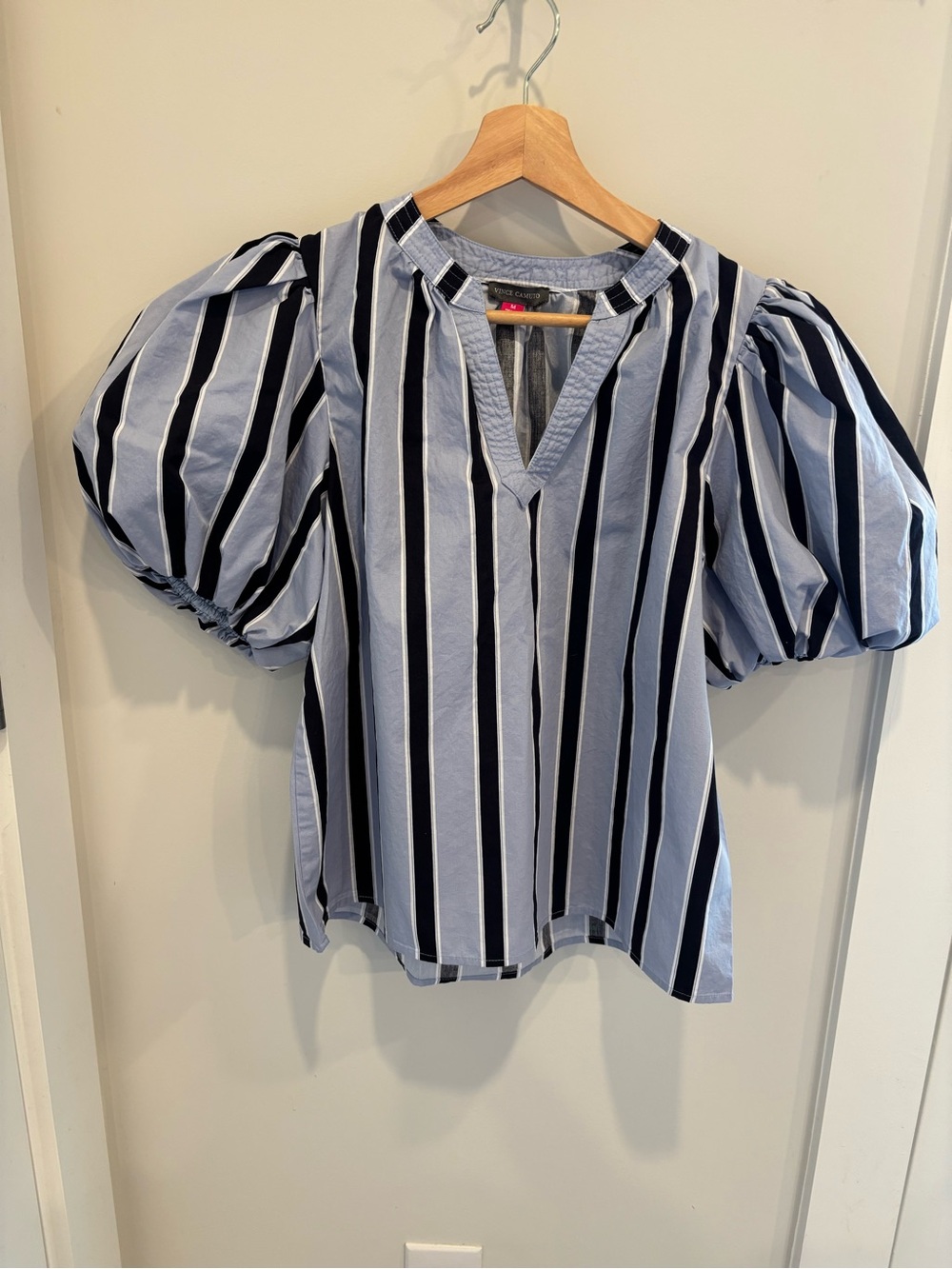 Vince Camuto Light Blue and Black Striped Puff-Sleeve V-Neck Blouse - Picture 1 of 5